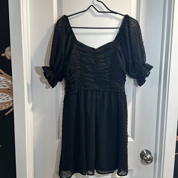 Dress - Picture 1 of 4